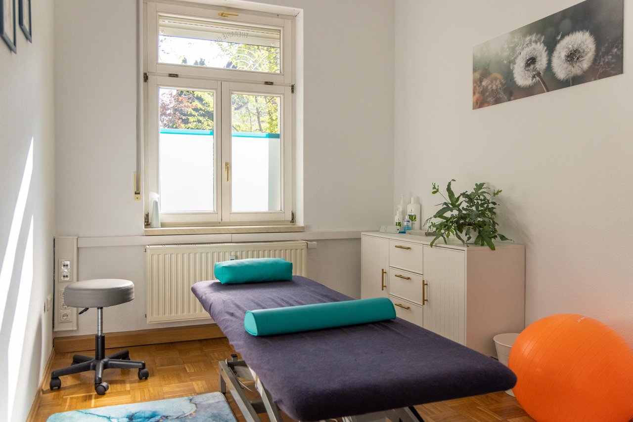 Praxis Zwickau Therapieraum